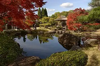 Kōko-en&nbsp;(ja) (好古園).