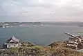 Le château de Hirado est bâti sur une île de Kyūshū.