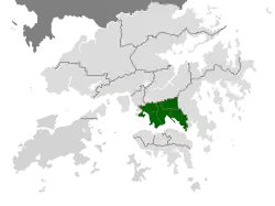 En vert, Kowloon, rattaché à Hong Kong en 1860 (1898 pour New Kowloon). C'est là que les densités résidentielles sont les plus élevées.