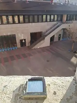 Horloge solaire du Lycée Stendhal de Grenoble, miroir Est