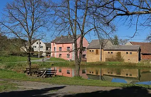 Étang à Očín.