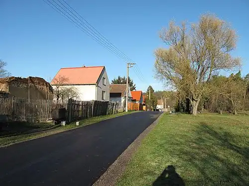 Horní Lažany.