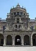 Façade principale de l'hospice Cabañas.