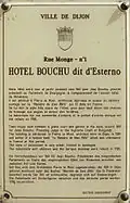 Plaque explicative trilingue (français, anglais et allemand)