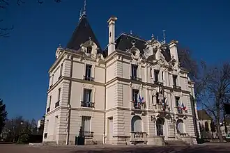 La façade orientale de l'hôtel de ville