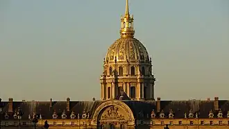 Vue sur le dôme depuis le nord.