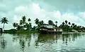 Kettuvallam sur le lac Vembanad