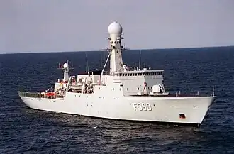 illustration de HDMS Hvidbjørnen (F360)