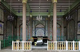 Le Badshahi Ashurkhana, salle de congrégation cérémonielle pour la communauté chiite de la ville.