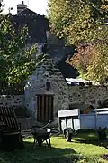 Puits situé dans le bourg du village.