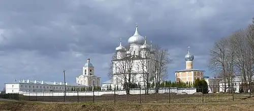 Le monastère.