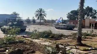 Photographie montrant des chars israéliens à Rafah.