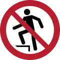 P019 – Interdiction de marcher sur la surface