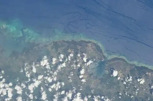 Bahía Honda et sa baie. Anse de la Mulata à gauche sur La Palma