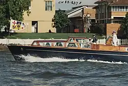 Barge officielle de la reine lors de l'exposition internationale de Brisbane (1988).