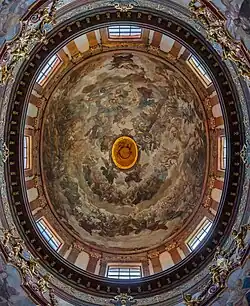 Dôme baroque de l'église Saint-François-d'Assise.
