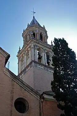L'église de San Pedro, située au sud-est du quartier, sur la rue Imagen.