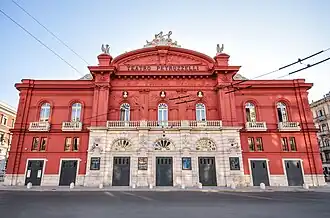 Façade.