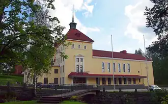 Ilveslinna.