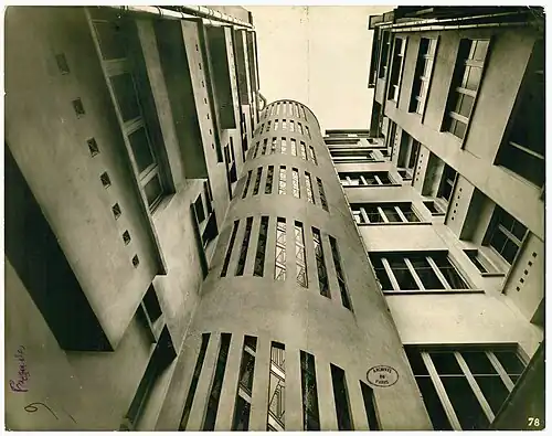 No&nbsp;14 : cour.