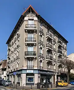 Immeuble au numéro 26.