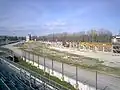 La ligne droite des stands en travaux en 2007