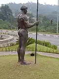 Statue d'amérindien au Monument aux Bandeirantes