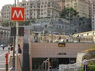 Métro gare de Gênes-Principe.