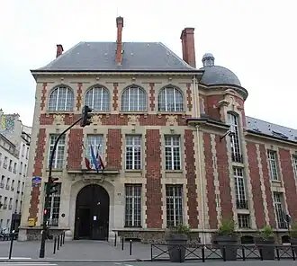 Entrée principale.
