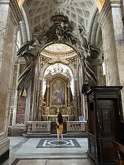 Chapelle latérale dédiée à Saint Louis.