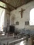 Christ en croix, au sud.