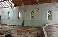 Intérieur de l'église du côté du mur nord-ouest.