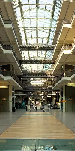 Intérieur du bâtiment