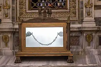 Chaînes de Paul.