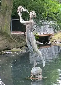 Trelleborg, statue au Stadsparken (sv)