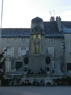 Monument aux Morts.