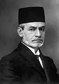 Esmail Momtaz od-Dowleh (son frère)