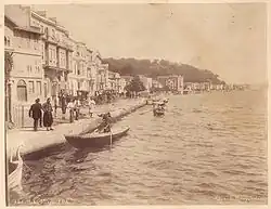 Un quai à Büyükdere, Sarıyer, Constantinople.