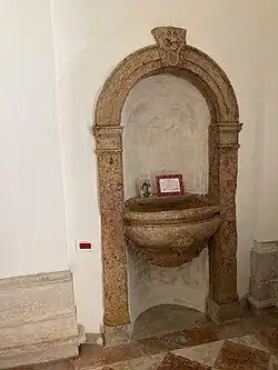 Baptistère