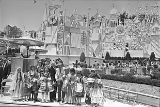 It's a Small World à Disneyland