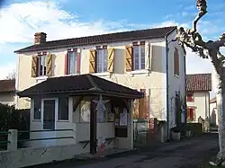 Mairie d'Izotges.