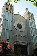 Fachada principal de Cristo Rey.
