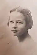 Jacqueline Verne, sa fille à l'âge de 13 ans