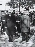 Jacques Cambolive, conseiller général,  en compagnie de son prédécesseur à la mairie de Bram, Jacques Le Franc de Pompignan, le 11 novembre 1970.