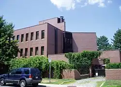 Ambassade à Ottawa.