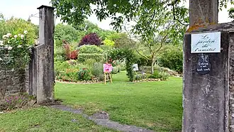 Le jardin privé de Saint-Quentin.