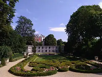 Jardin de l'hôtel.