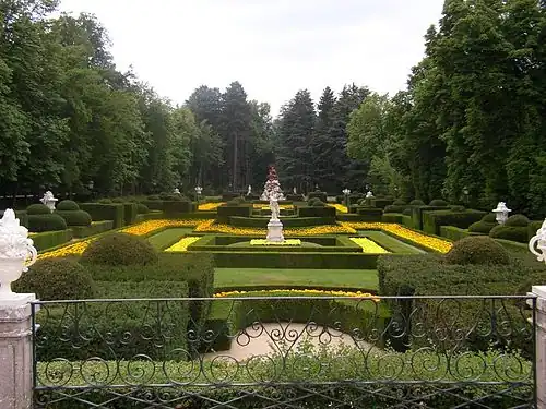 Vue des jardins du palais royal.