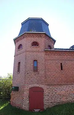 Tour-pigeonnier.