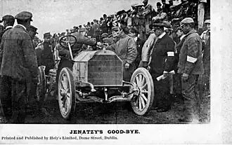 Le vainqueur Camille Jenatzy au volant de sa Mercedes 60 HP.